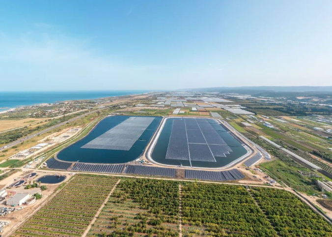 Teralight Israelis maximae fluitantis photovoltaici project . complevit Israel